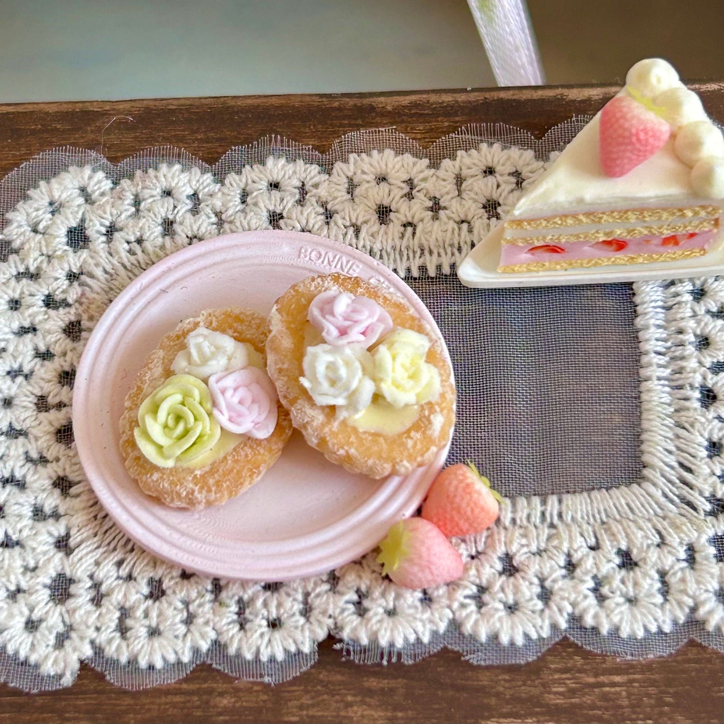 Mini Cookie Tart Dessert with Cream Flowers – Handmade Resin Clay Miniature