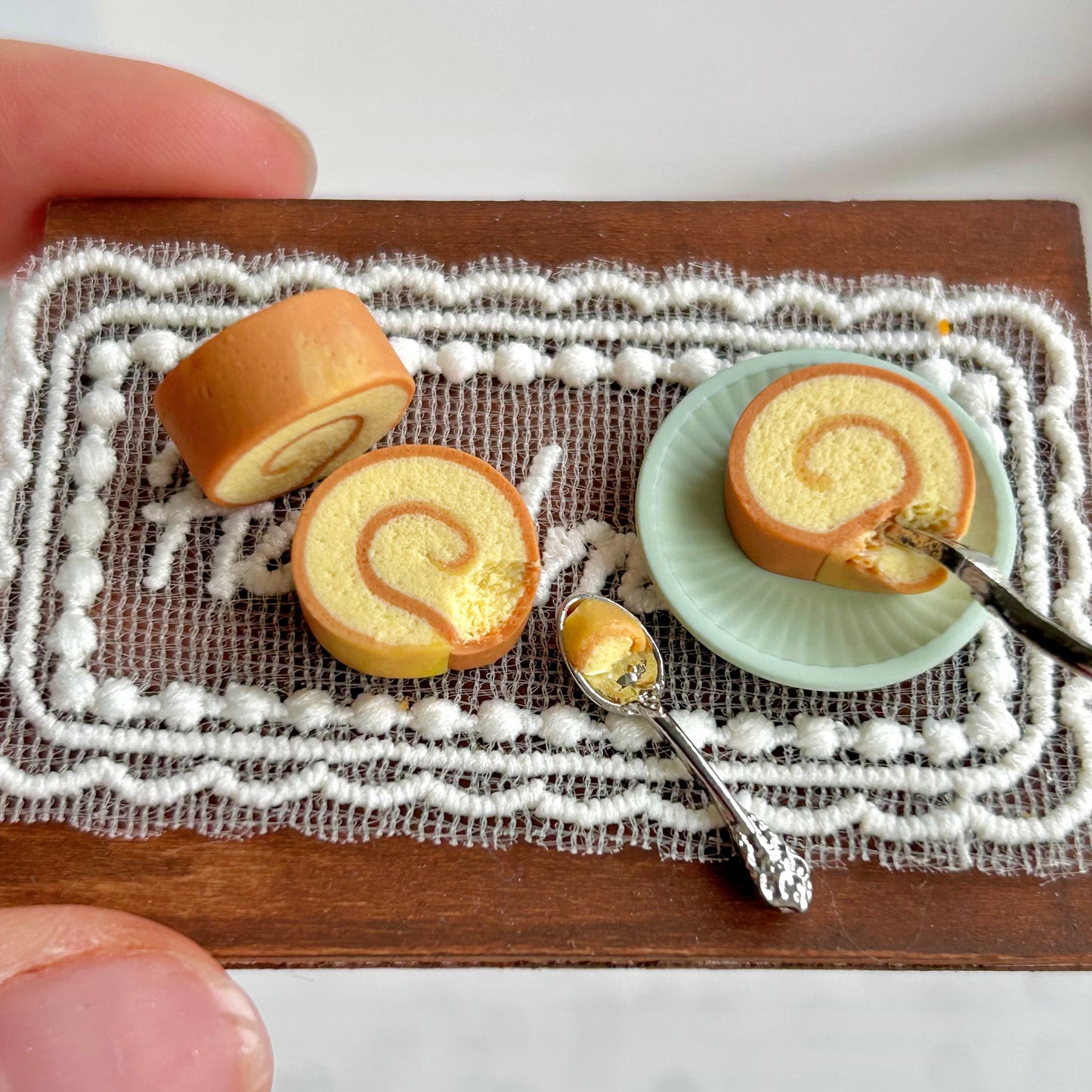 Handmade Mini Swiss Roll Dessert Set – Polymer Clay Scene (Matcha / Original Flavor)