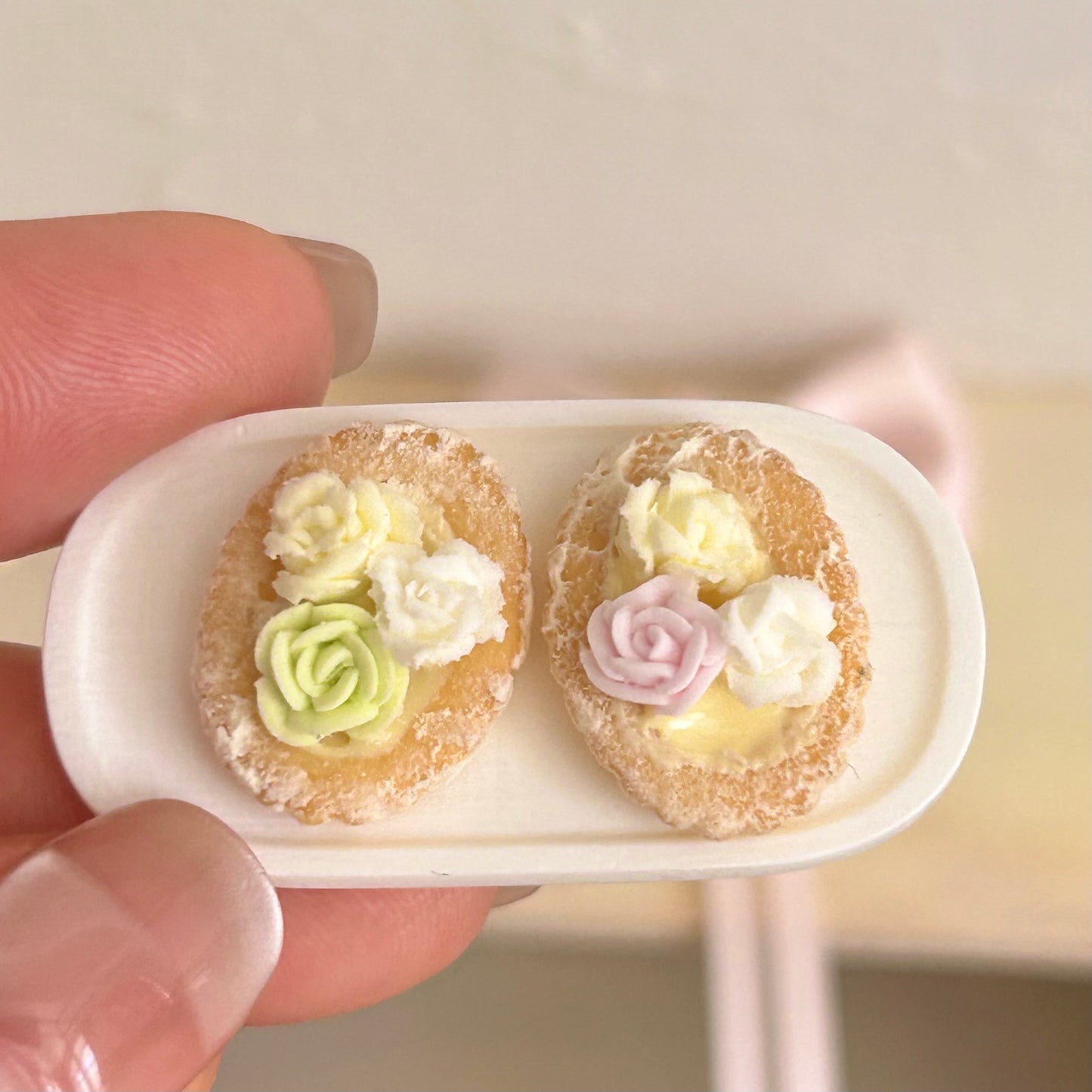 Mini Cookie Tart Dessert with Cream Flowers – Handmade Resin Clay Miniature